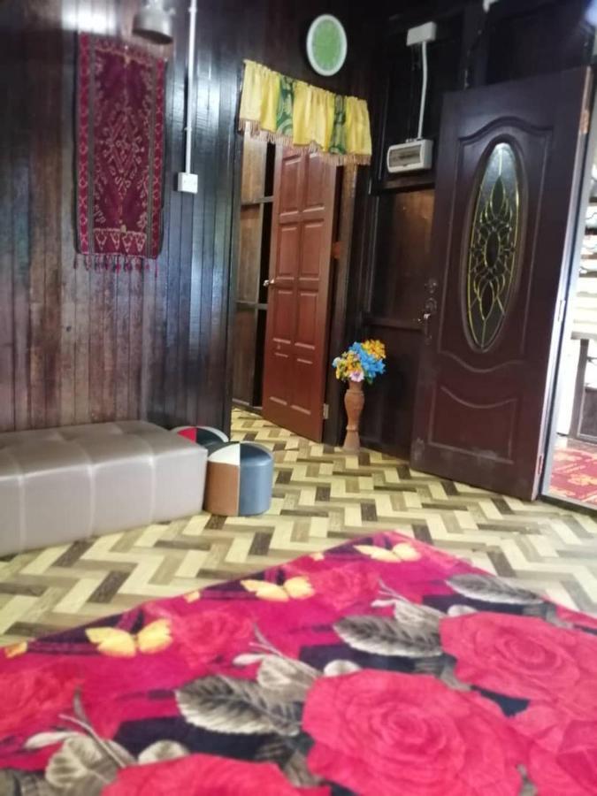 Homestay Warisan Bonda Masjid Tanah/Melaka Exteriör bild