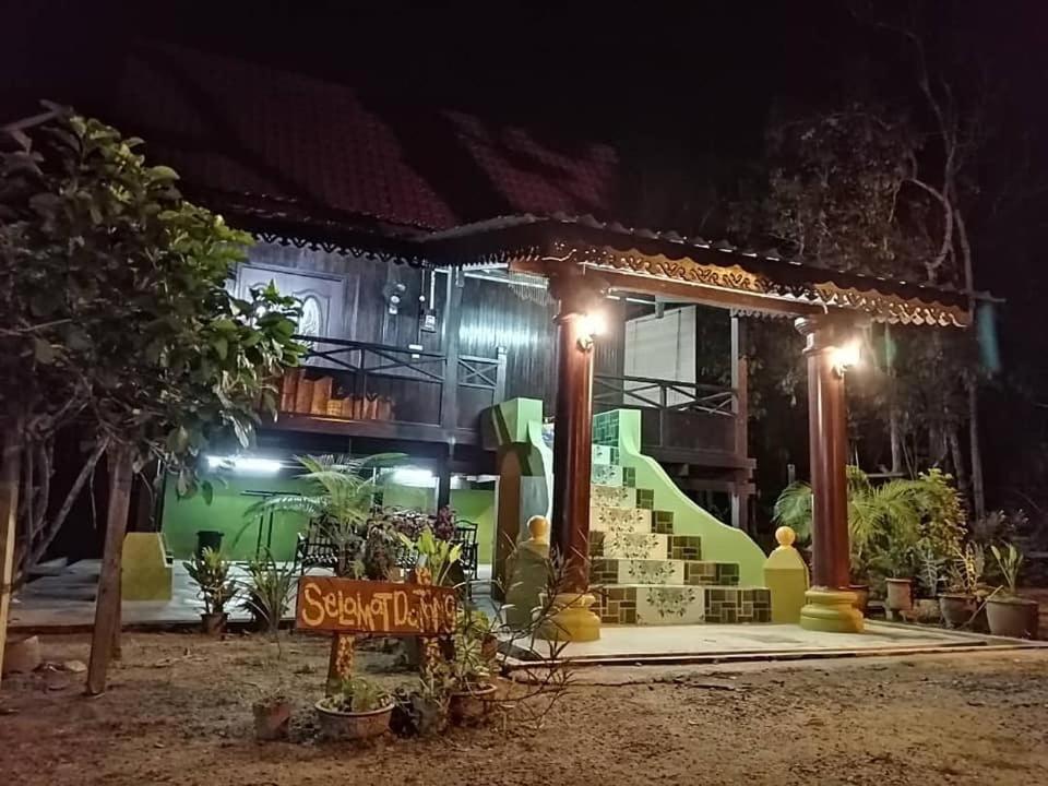 Homestay Warisan Bonda Masjid Tanah/Melaka Exteriör bild