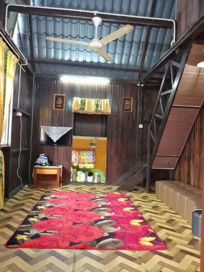 Homestay Warisan Bonda Masjid Tanah/Melaka Exteriör bild