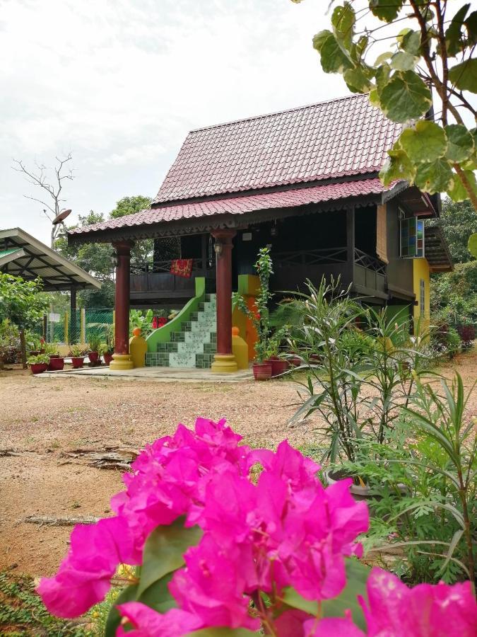 Homestay Warisan Bonda Masjid Tanah/Melaka Exteriör bild